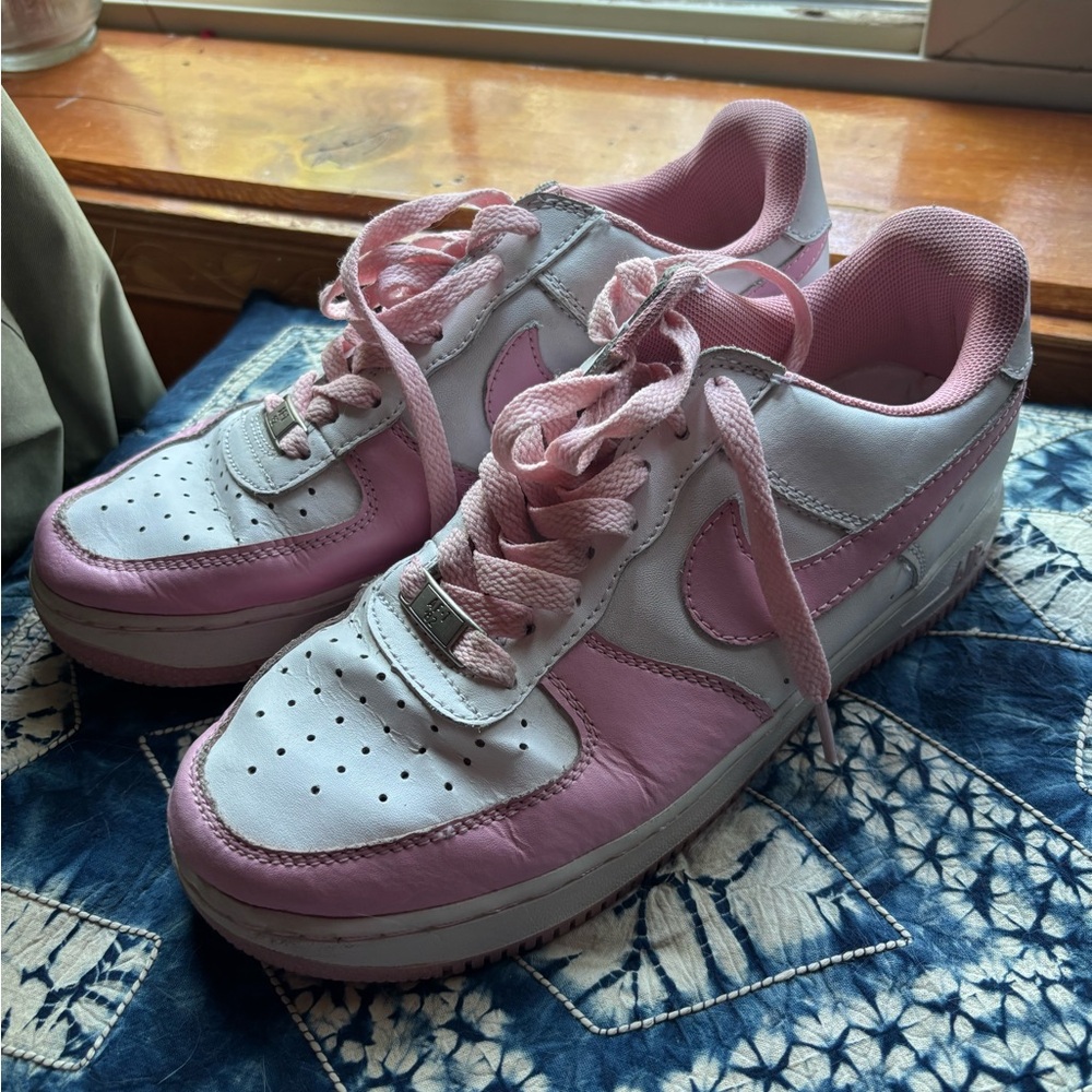 pink Nike Air Force one